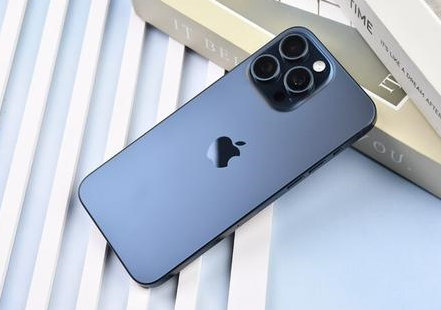 远安苹果维修点分享iPhone 15 Pro Max屏幕更换全新实操风险 